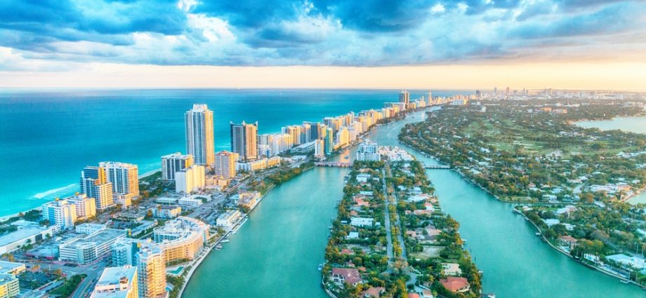 Miami-Beach_-best-cities-to-visit-in-the-USA